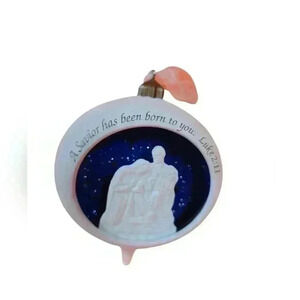 Hallmark ornament A Savior is Born